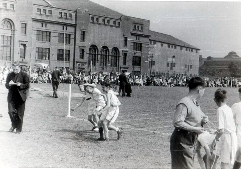 Sports Day 1950's.jpg - Sports Day at the playing field at Murrayfield, behind is the old stadium before it's re-development.